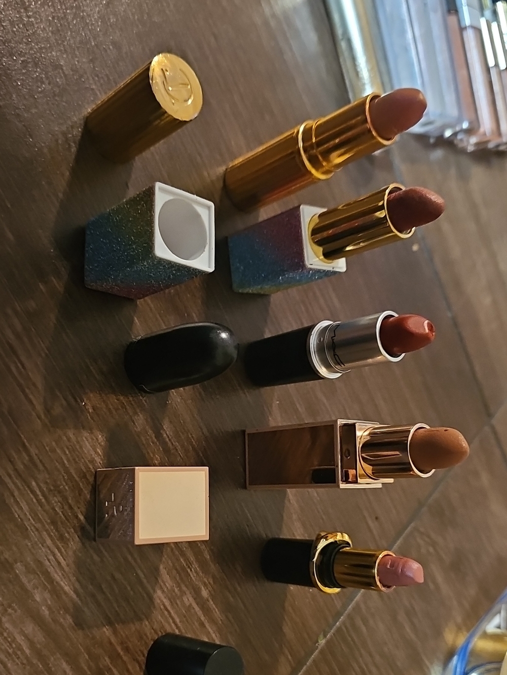 Assorted Women’s Nude & Pink Lipstick Set - Multi Shades